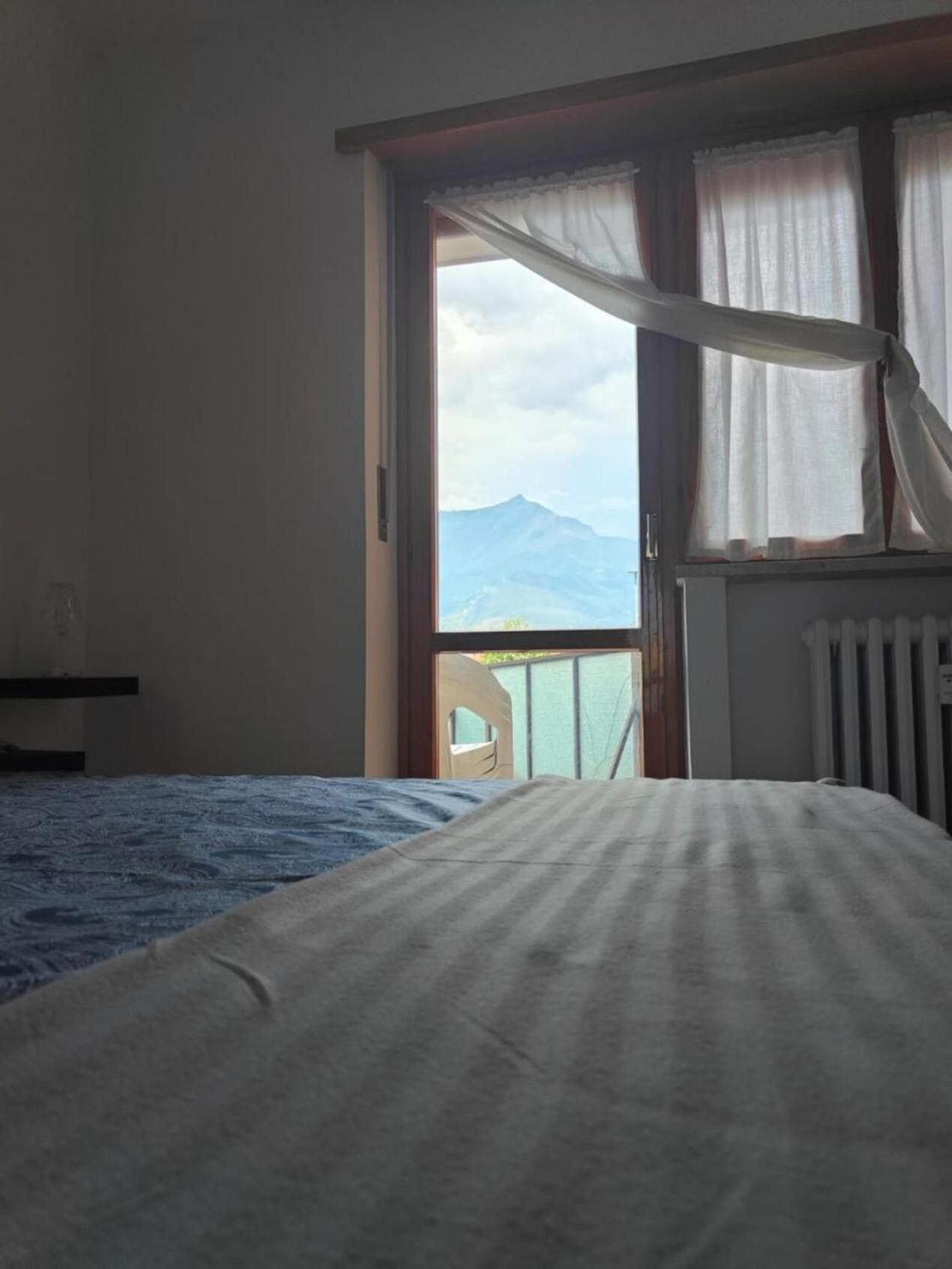 Casa Con Terrazzo E Vista Leilighet Chiomonte Eksteriør bilde